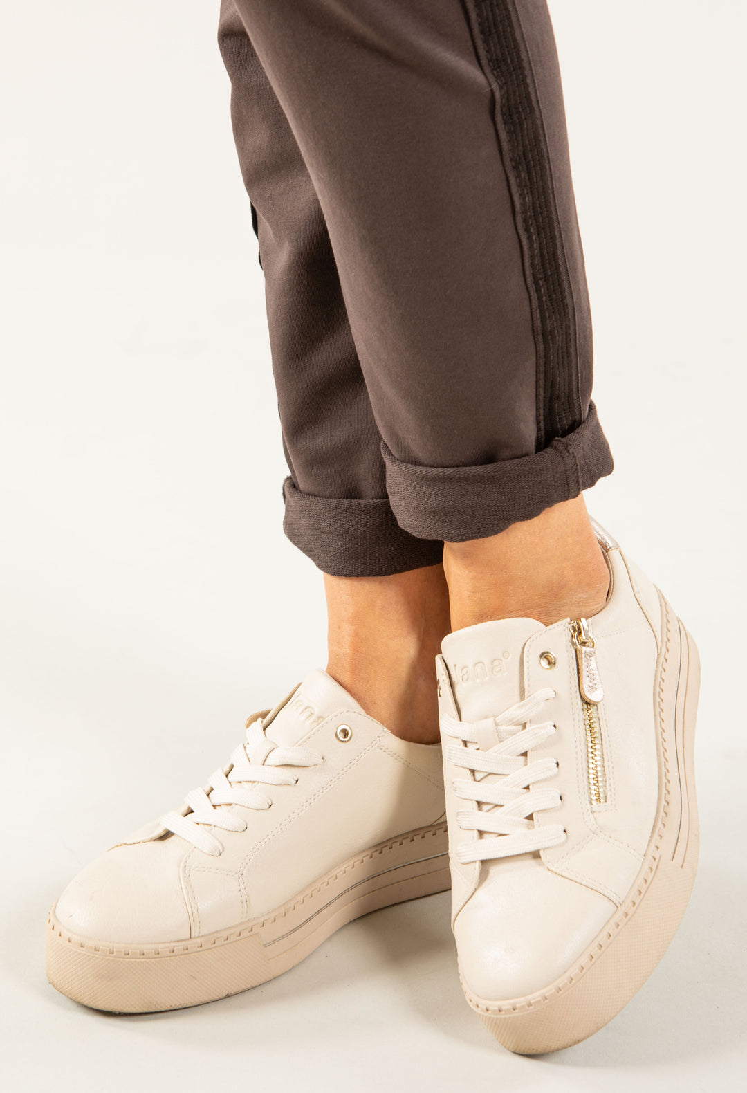 Side Zip Trainer