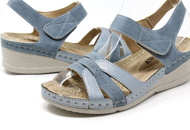 Comfort Cross Strap Sandal