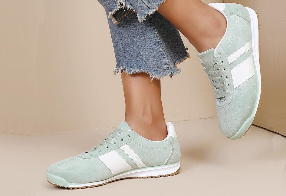 Suedette Trainer