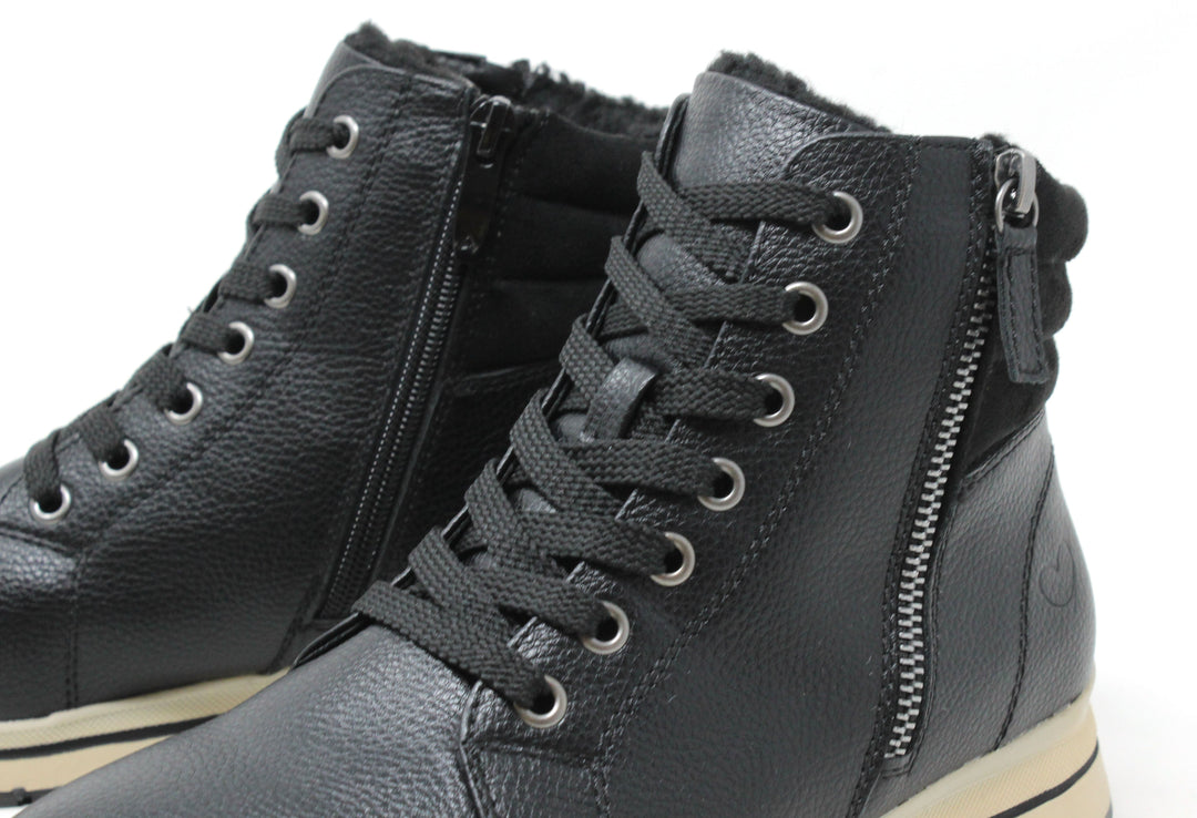High Top Trainer