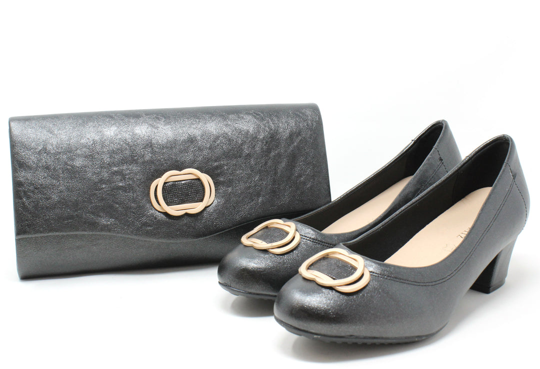 Soft Metallic Heel