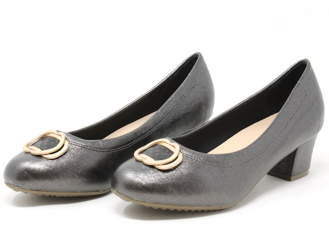 Soft Metallic Heel