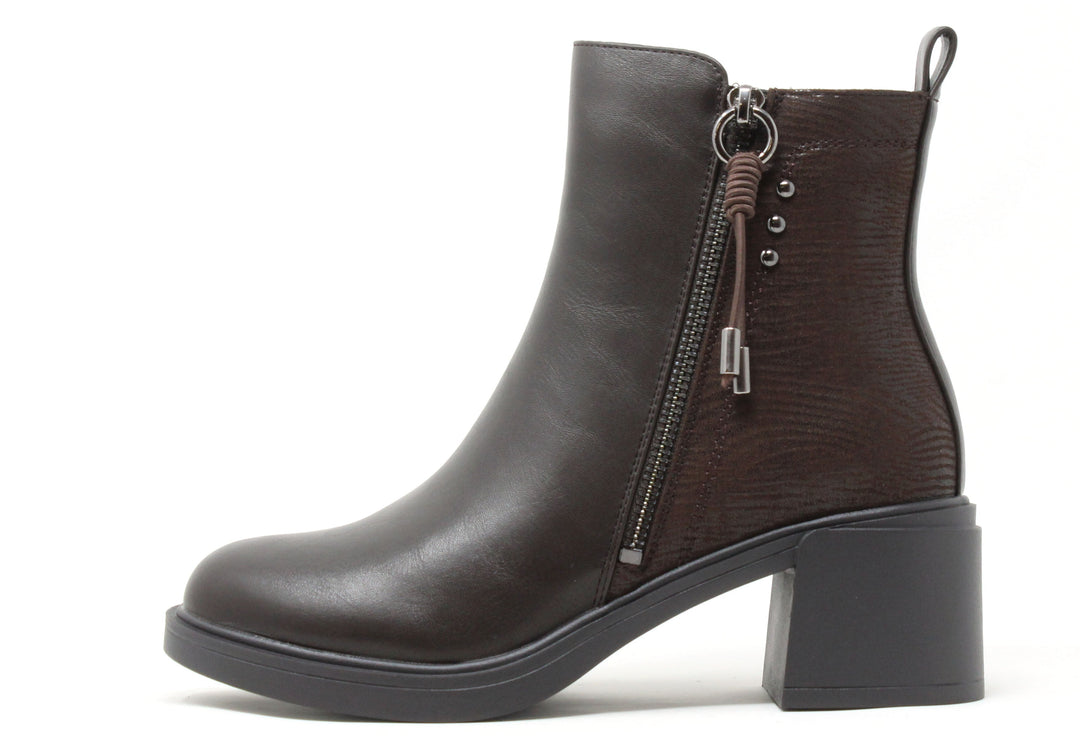 Zip Down Chelsea Boot