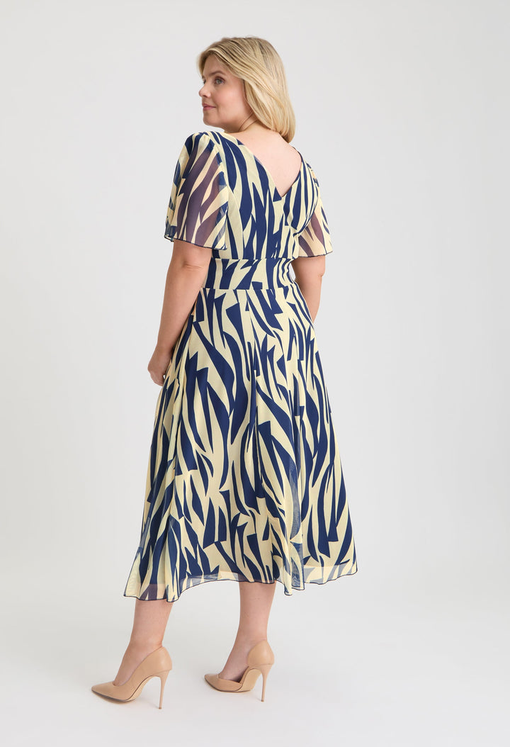 Victoria Angel Sleeve Mesh Midi Curve+ Dress