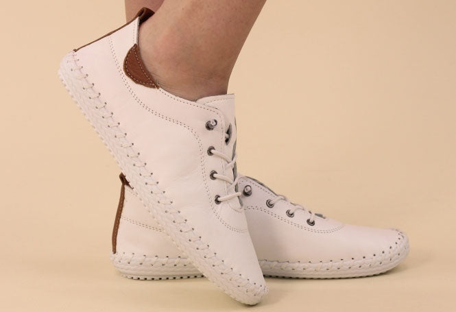 St Ives Leather Plimsoll