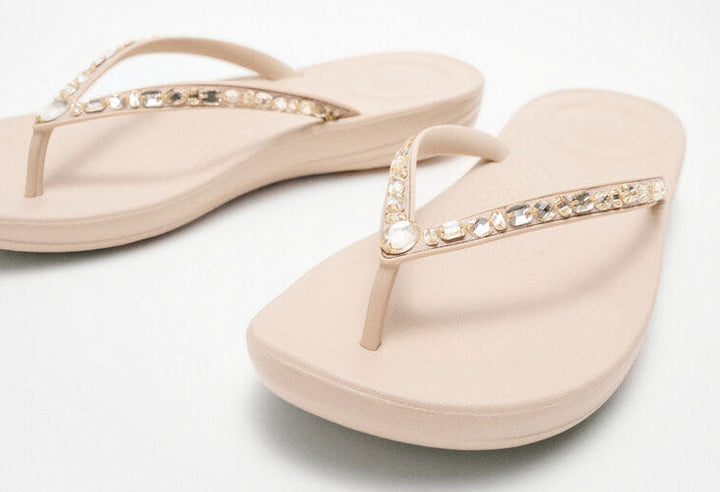 IQUSHION Multi-Crystal Toe-Posts