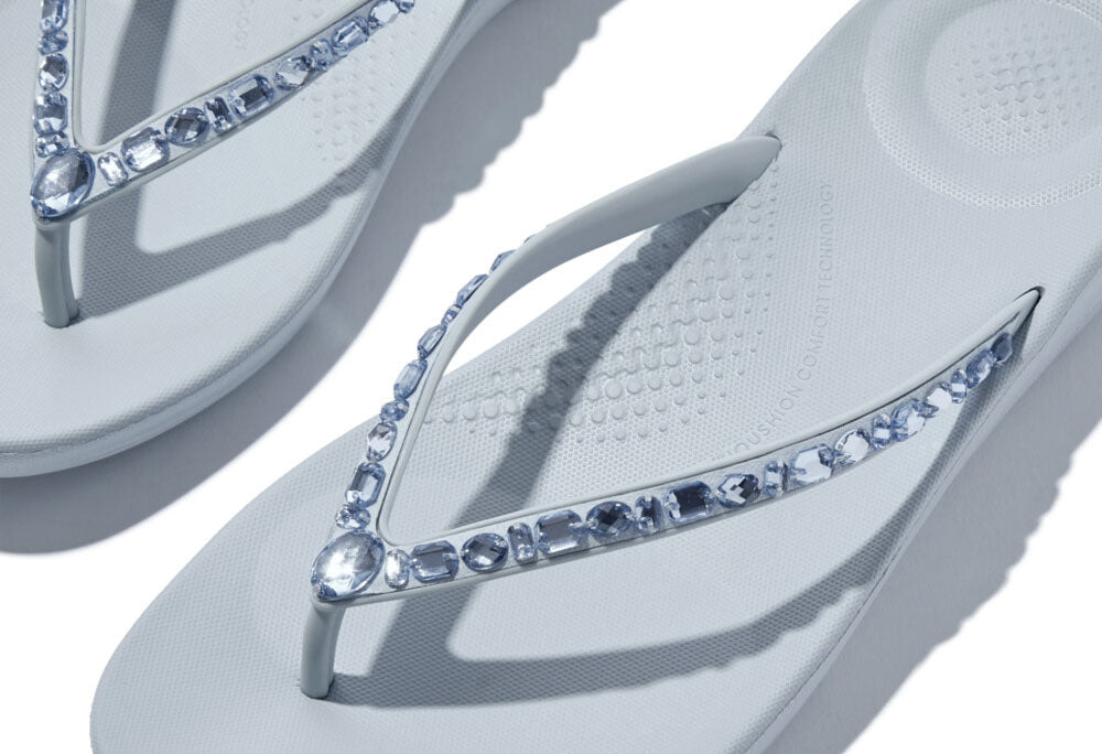 IQUSHION Multi-Crystal Toe-Posts