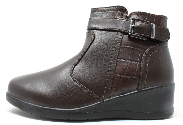 Croc Design Wedge Boot