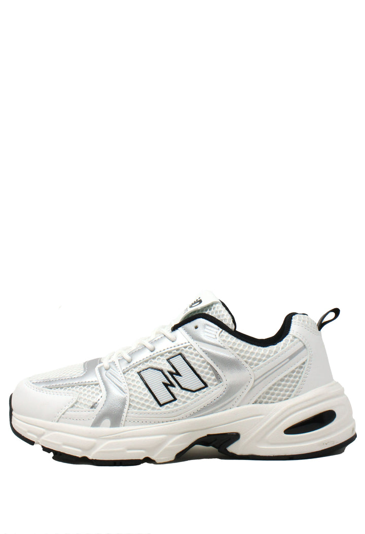 Sporty Look Trainer