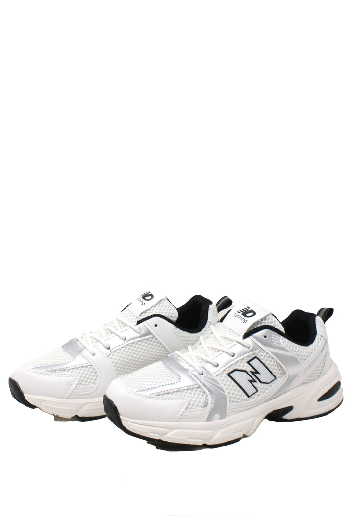 Sporty Look Trainer